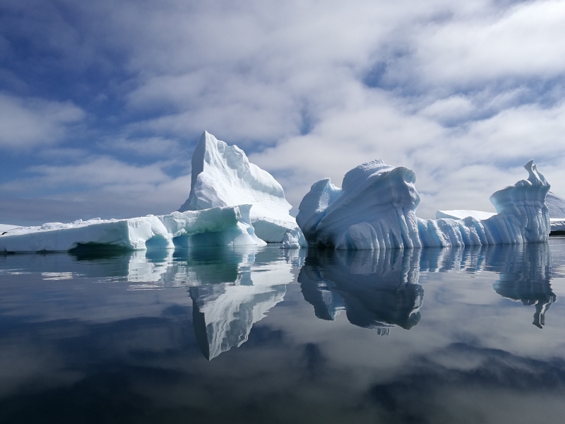 Antarctica  - Icebergs magic