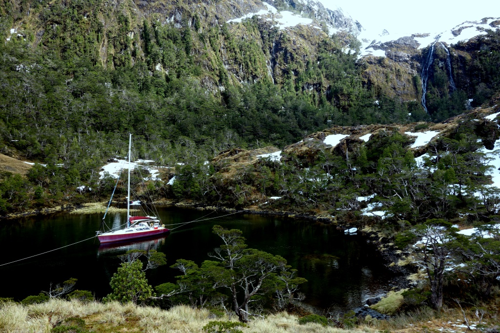 Anclados en una caleta